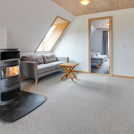 Apartment Lissa - 2-4Km From The Sea By Interhome